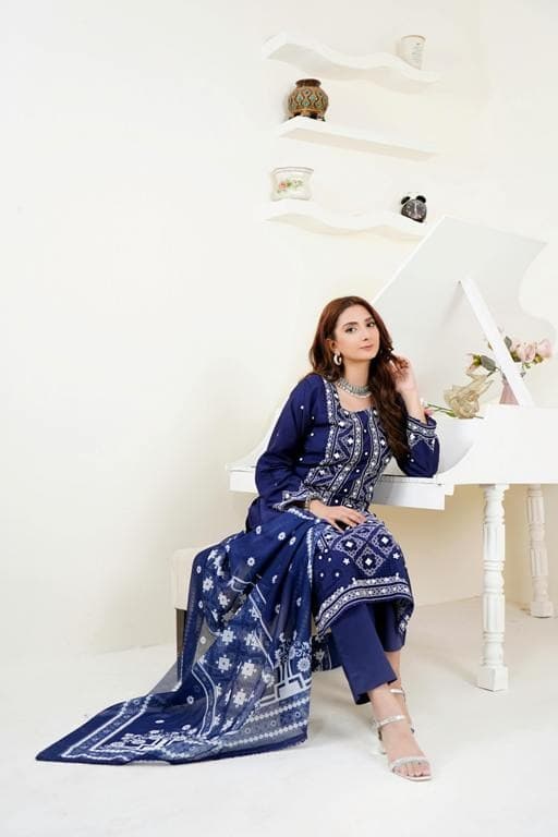 Meher Floral Lawn 3-Piece