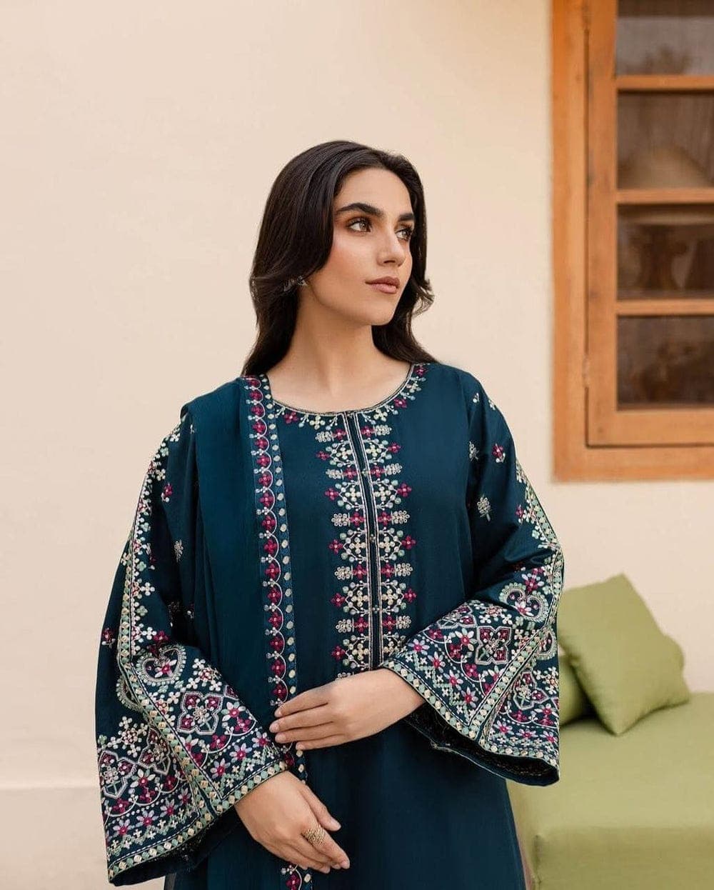 Pakistani women's luxury lawn suit - MASHAL EMBROIDERY 3PC