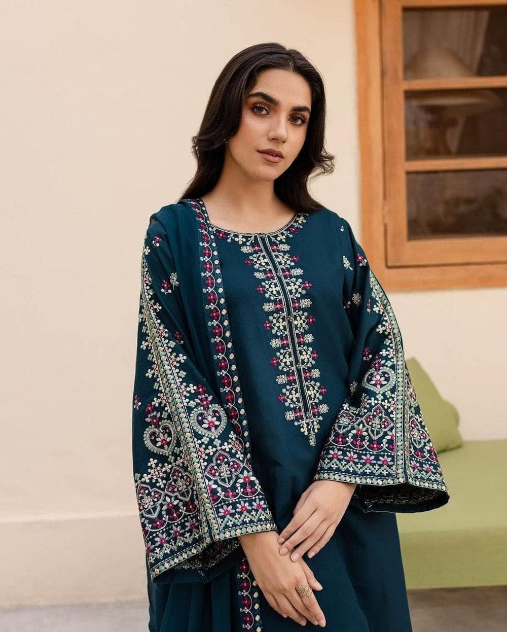 Pakistani women's luxury lawn suit - MASHAL EMBROIDERY 3PC